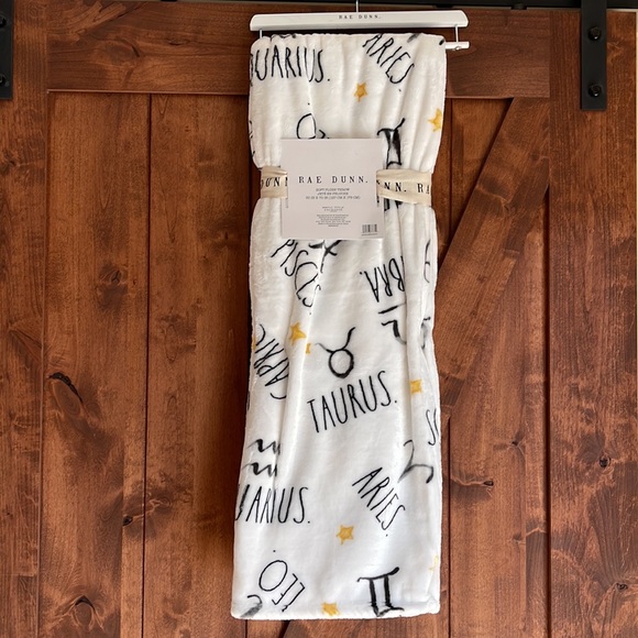 NWT Rae Dunn ZODIAC throw blanket - Picture 2 of 3